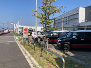 店舗のお掃除！！